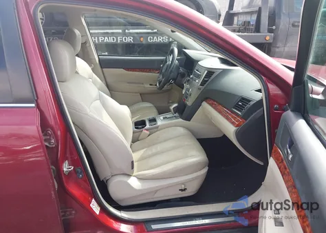 2011 Subaru Outback 2.5I Limited z USA, uszkodzony, nr VIN 4S4BRBKC2B3348896